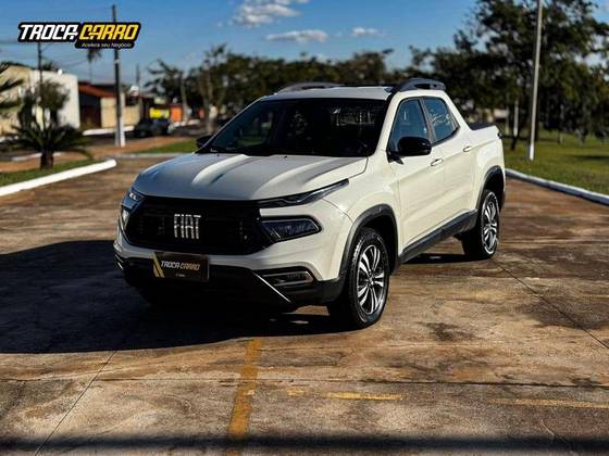 FIAT TORO 1.3 TURBO 270 FLEX FREEDOM AT6 FIAT TORO 1.3 TURBO 270 FLEX FREEDOM AT6